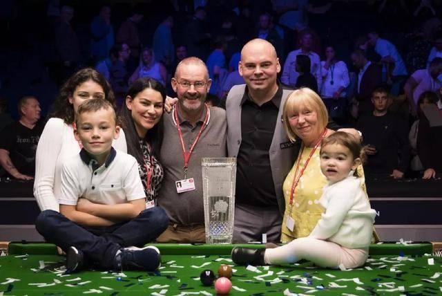 年轻球员的 年轻球员的