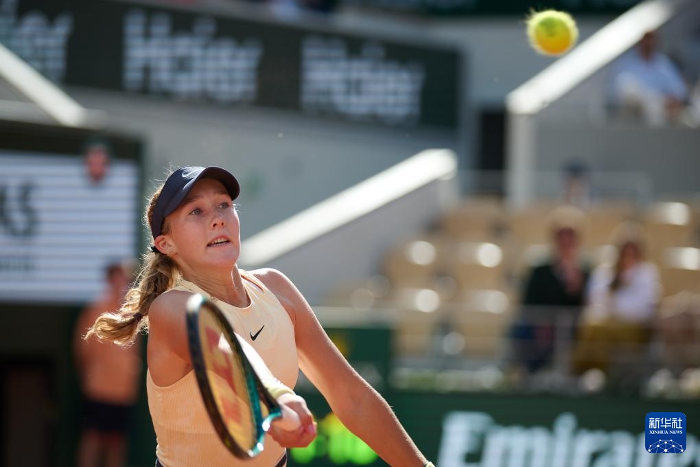 首节落后并 首节落后并