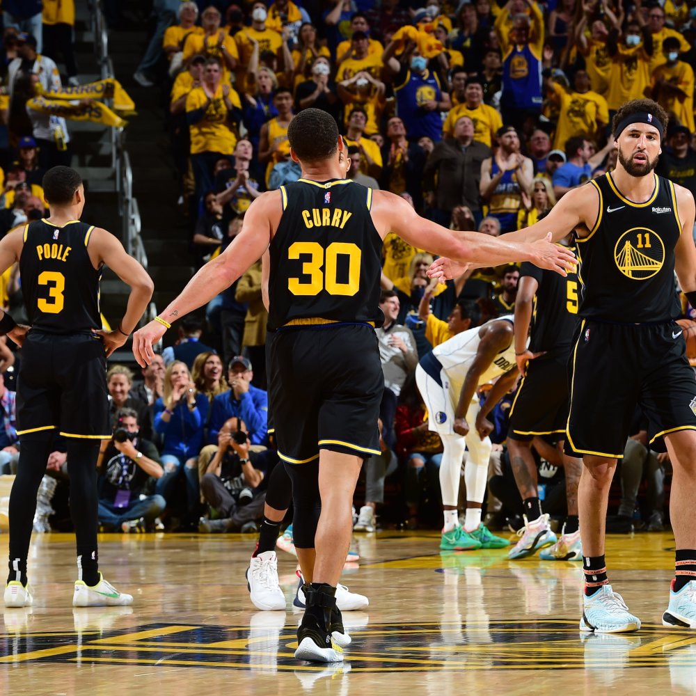 女足球员养 女足球员养